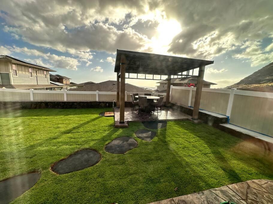 New 4 Bedroom Home With Ocean And Gorgeous Mountain Views In The Gated Community Of Mauna Olu Waianae Eksteriør billede