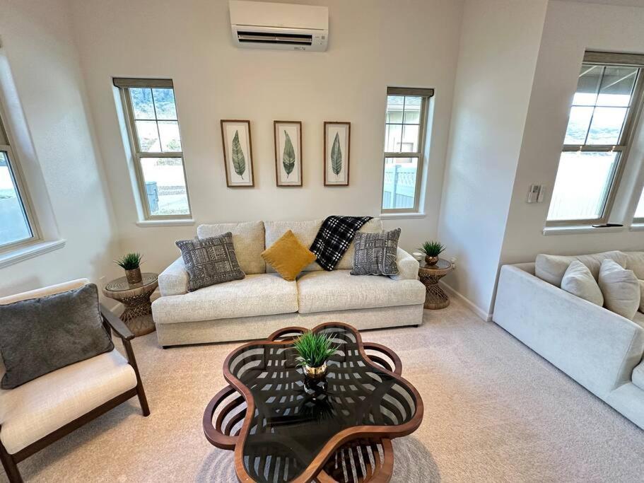 New 4 Bedroom Home With Ocean And Gorgeous Mountain Views In The Gated Community Of Mauna Olu Waianae Eksteriør billede
